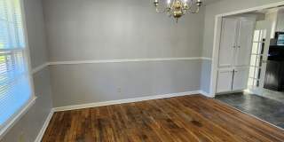 Spacious 4BR/2BA Brick Home with Fireplace, Large Island! Gallery 5