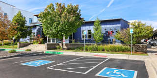 8000 Uptown Gallery 36