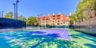 Great opportunity condo in a highly desirable central Las Vegas location Gallery 37