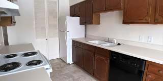 East River Plaza Gallery 14