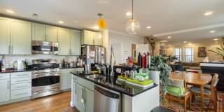 904 Webster St NW Gallery 12