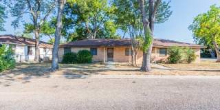 319 E Bowie Street Gallery 1