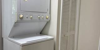3 BR between North Elm and North Church Gallery 13