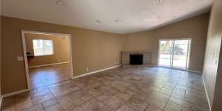 1299 Dogwood Gallery 12