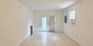 2615 E CURTIS STREET Gallery 23