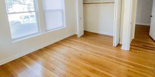 851 West Cornelia Ave. Apt. Gallery 9