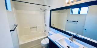 Gorgeous 3 Bedroom 3 Bathroom Townhome in Mission Trails!! Gallery 11