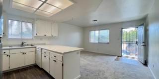 Your New Home! 2 bedroom in Roseville Gallery 1