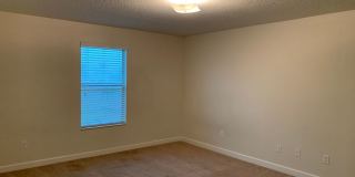 WYNDHAM LAKES ESTATES 4/2.5 HOME FOR RENT - LAKE VIEW! Gallery 24