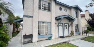 10632 Oak Street Gallery 19