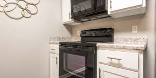 The Summit at Avent Ferry Gallery 23