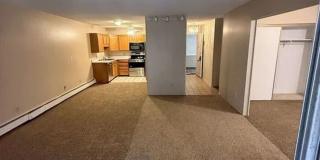 Great Condo and Location in Aurora Gallery 5