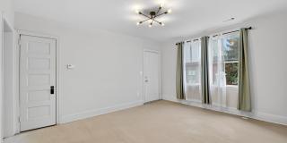 1239 Penn St NE Gallery 1