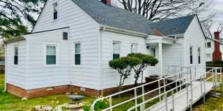 Renovated 3 bdrm/1.5 bath Home with Bonus Room and Dressing Room Located Near Hopkins Rd. Renovated 3 bdrm/1.5 bath Home with Bonus Room and Dressing Room Located Near Hopkins Rd. Gallery 1