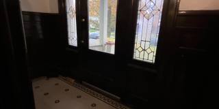 208 Lexington Avenue Gallery 2