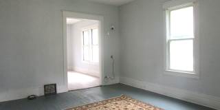 1613 West Kettelle Street Gallery 3