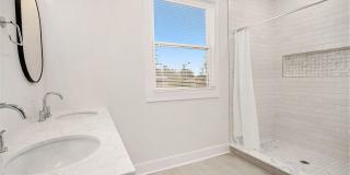 Lower Unit - Newly Constructed - 2 bed/2 bath - Must See! Gallery 41