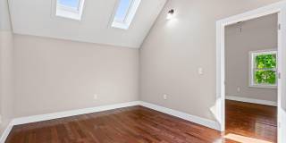 521 Warren Street Gallery 30