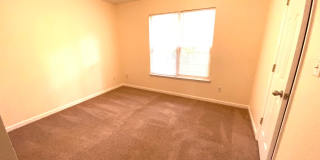 Updated 2 bedroom in fantastic location near Duke Med Center, on busline & convenient to many local amenities! Gallery 10