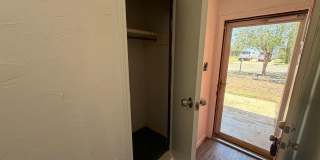 3 BED/2 BATH/2 CAR GARAGE: AVAILABLE NOW!! Gallery 6