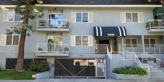 10926 Huston Street Gallery 1