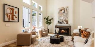 869 South Bundy Drive Gallery 1