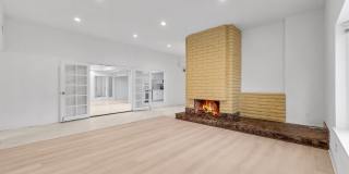 "Rare Single-Story Remodel: Modern 3BR End-Unit in University Park Gallery 7