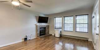 Students Welcome! Move In Special-$200 Off 1st Months Rent! Fantastic & Classy 2-Bed 2-Bath Ranch-Style 2nd Floor Condo Gallery 9