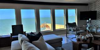 602 North Shore Gallery 24