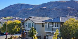 Beautifully renovated, cul-de-sac, Mesa Park adjacent home in Summerlin. Gallery 72