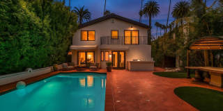 209 N Doheny Dr Gallery 1