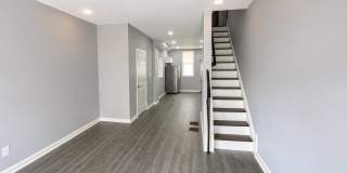 3 Bedroom Home with Modern Finishes, Central Air & Private Backyard Gallery 3