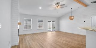 101 Azalea Rd Gallery 15