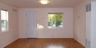 Charming 1 Bed 1 Bath Home in Ballard Gallery 3