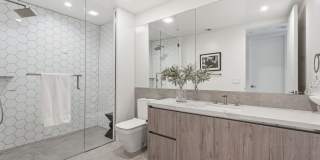 725 N Croft Ave unit: 110 Gallery 21