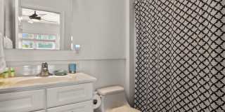 Furnished Pet-Friendly 30-Day Extended Stay Riverfront Condo Gallery 36