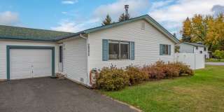 3 bed 2 bath duplex near Hayden Lake (right side) Gallery 1