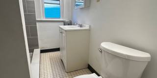 371-373 Oakland Street Gallery 32