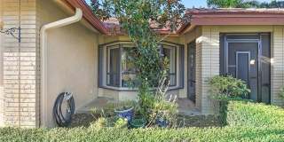 2225 SW Creekside Drive Gallery 8