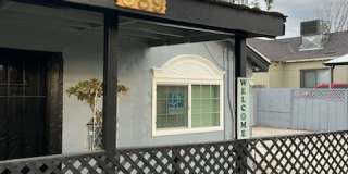 689 South 11 1/2 Avenue Gallery 1