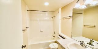 Spacious Condo with A Large Patio and Upstiars Balcony! Parking and Water Included! Gallery 7