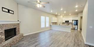 Upland Crossing - 3/2/2 All Appliances Included Gallery 7