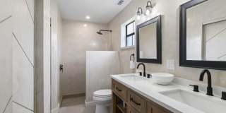 13504 Fountain View Boulevard Gallery 16