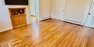 211 W walnut Gallery 1