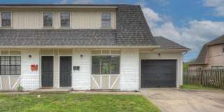 1119 S Saint Louis Avenue Gallery 1