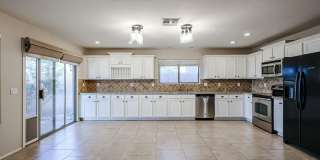26224 N 40th Place Gallery 12
