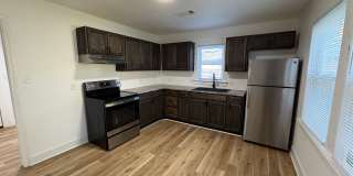 FOR RENT 3 BEDROOM 2 BATH Gallery 1