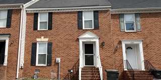 2139 Holt Street Gallery 1