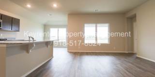 New Construction with Pond View! 4 Bed 2 Bath Broken Arrow Gallery 15