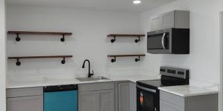 3/2/2 Newly remodeled home with new appliance, flooring and much more! Gallery 7